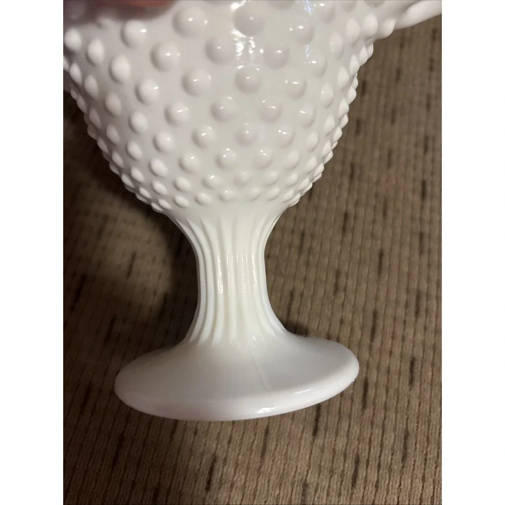 Fenton vintage white